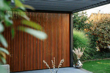 Parete a doghe in alluminio